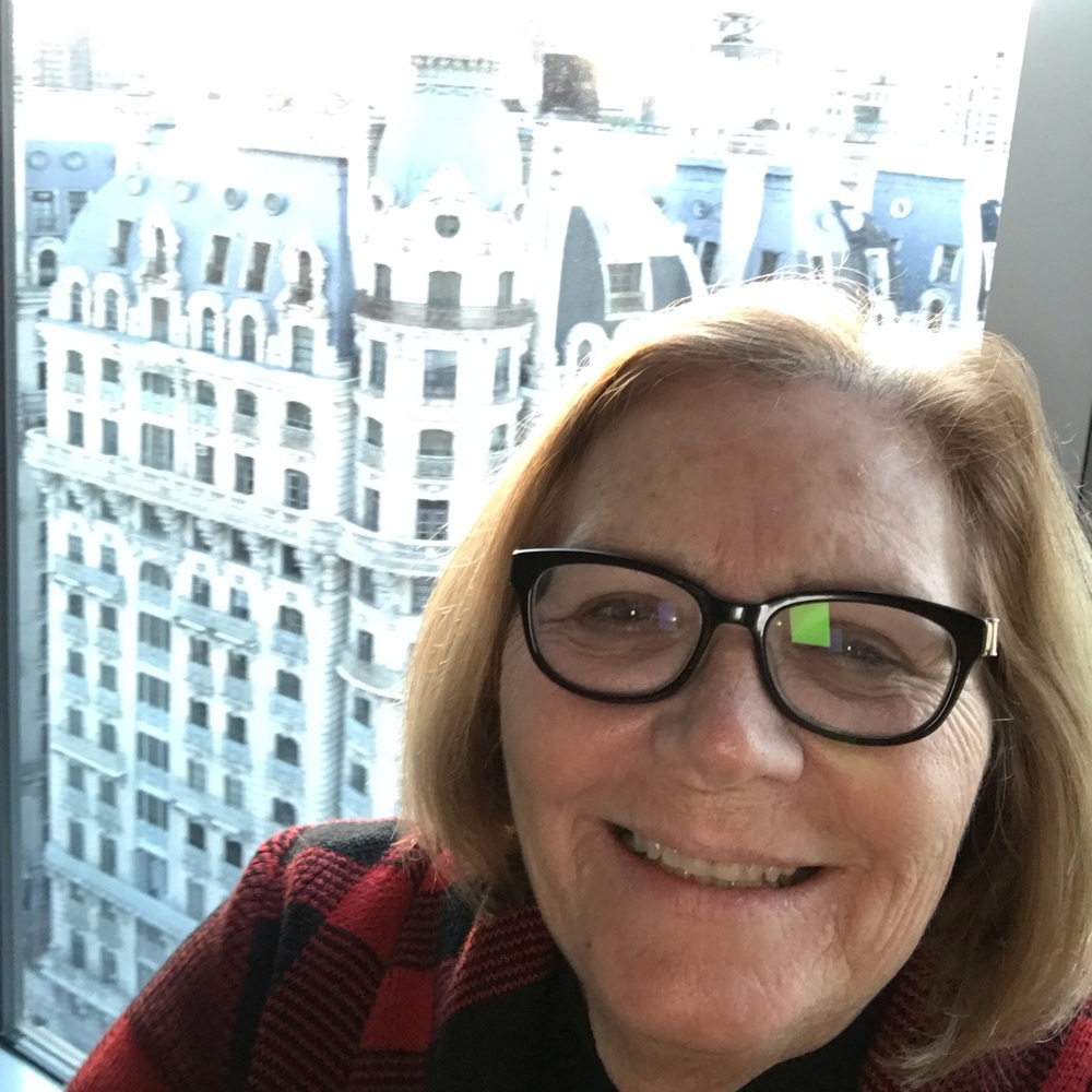 Meet your Posher, Cynthia